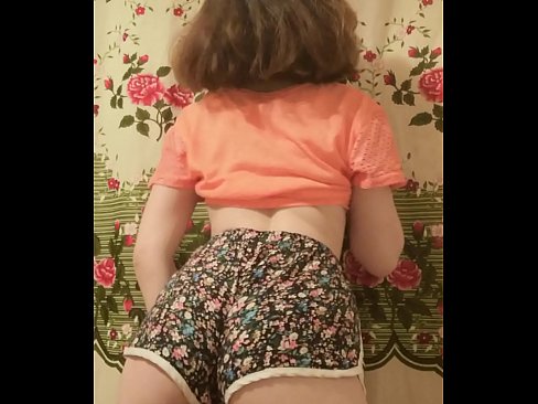 ❤️ 性感的年輕寶貝在相機上脫掉她的短褲 只是色情 在色情 zh-tw.pornplaybb.ru ﹏